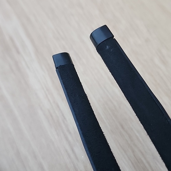 GUESS Women's Randir Black Suede with Rhinestone Dress Booties Size 8 M NWOT - Picture 11 of 11